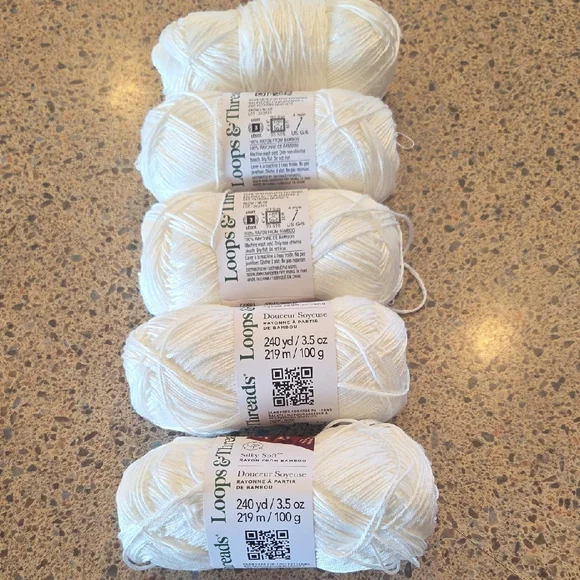 Loops & Threads White Yarn - 5-Pack - Picture 1 of 1